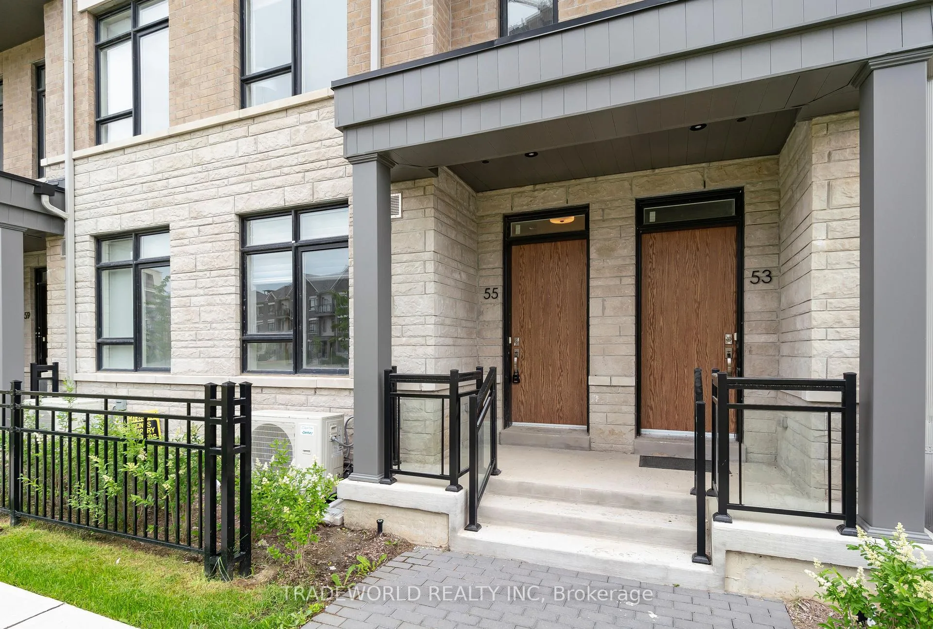 Photo 2 of 55 Feeney Lane, Markham, Commerce Valley — HOMEH