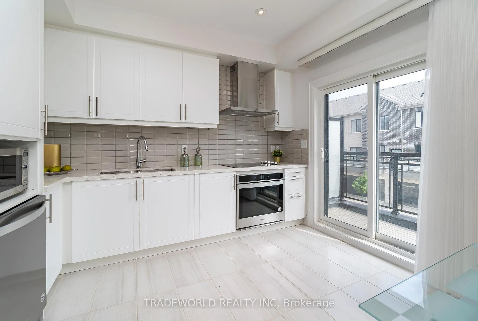 Photo 18 of 55 Feeney Lane, Markham, Commerce Valley — HOMEH