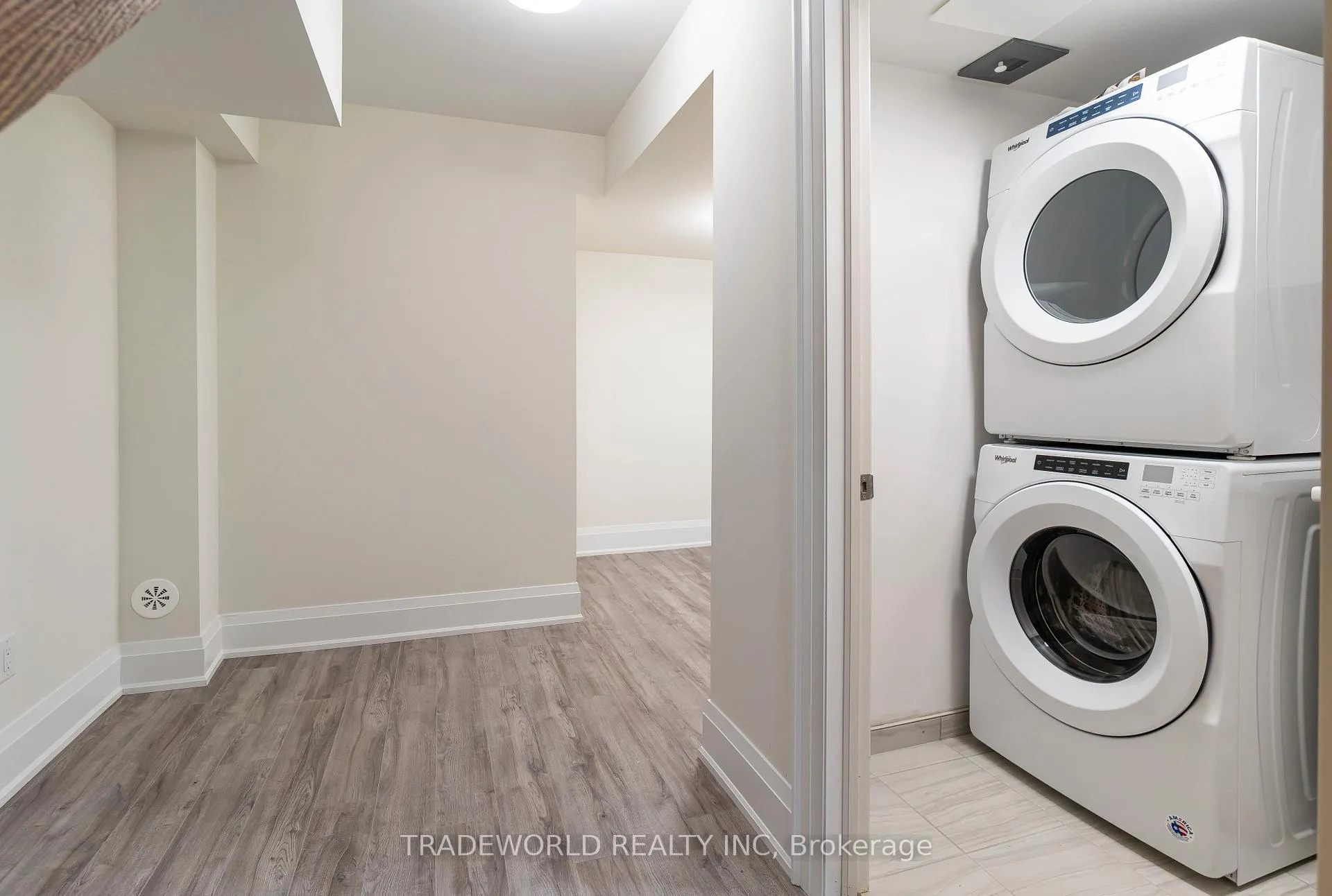 Photo 31 of 55 Feeney Lane, Markham, Commerce Valley — HOMEH