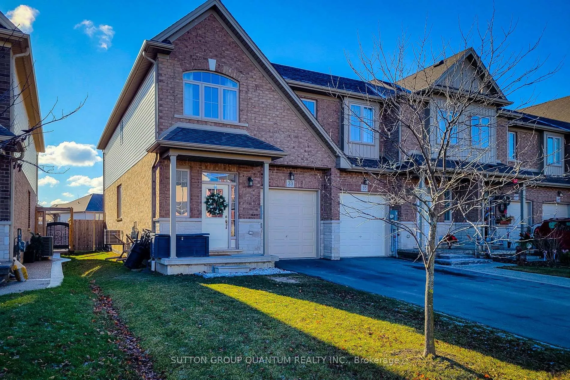 Photo 3 of 33 Fairgrounds Drive, Hamilton, Binbrook — HOMEH