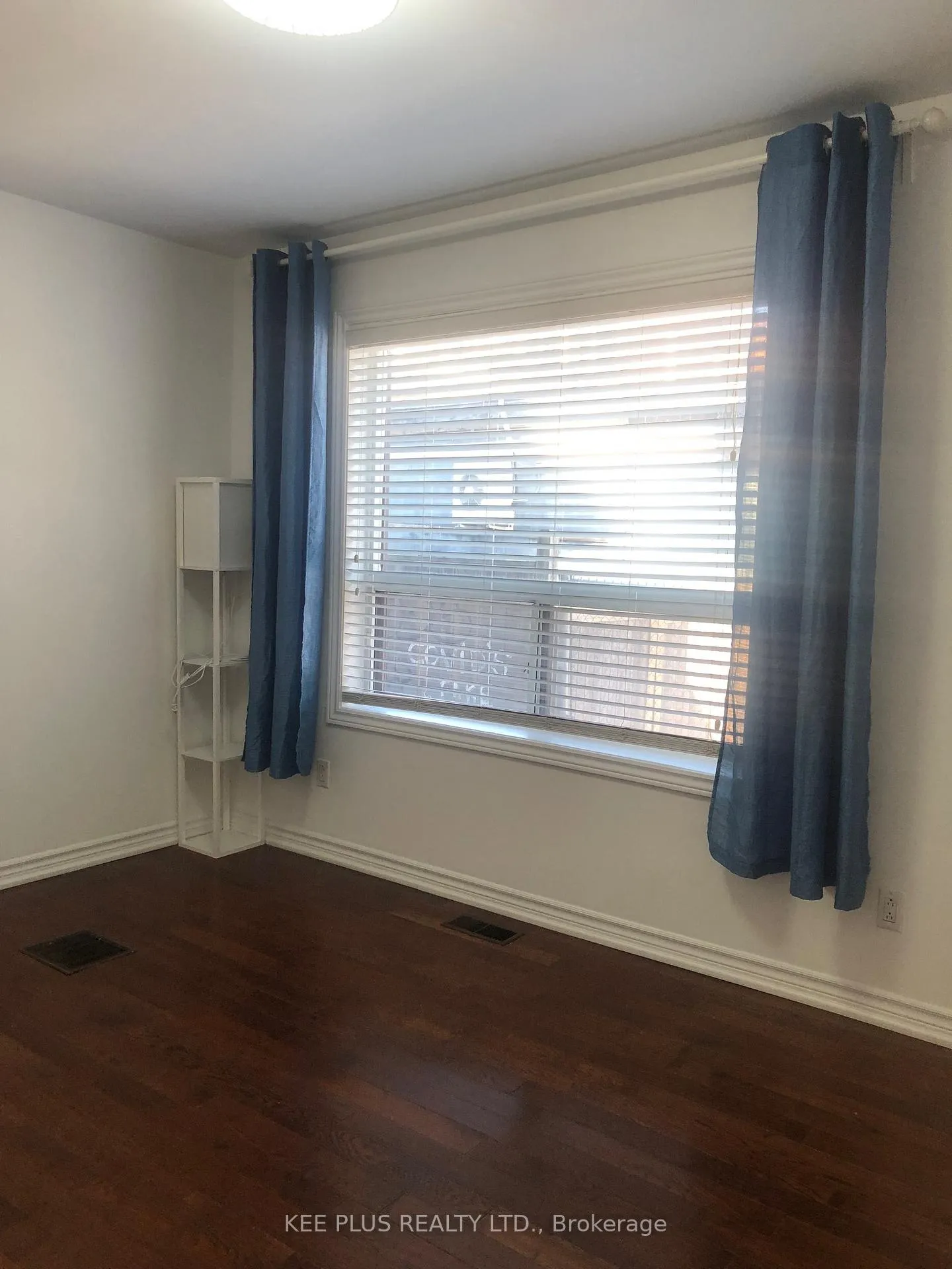 Photo 3 of 86 Pape Avenue, Toronto, South Riverdale — HOMEH