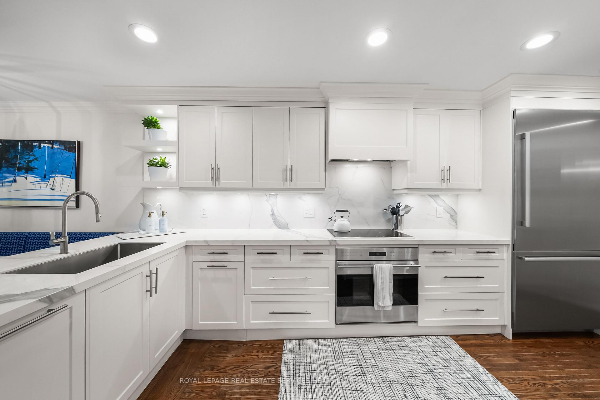 Photo 15 of 30 Bessborough Drive, Toronto, Leaside — HOMEH