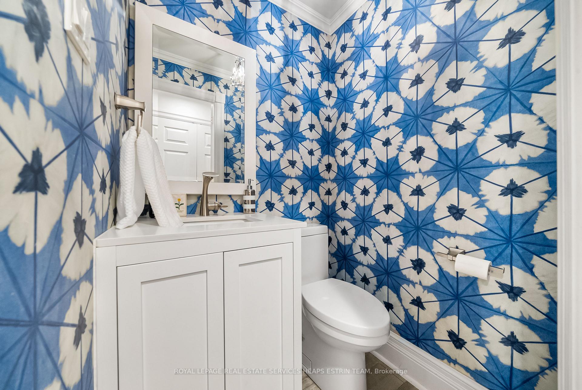 Photo 18 of 30 Bessborough Drive, Toronto, Leaside — HOMEH