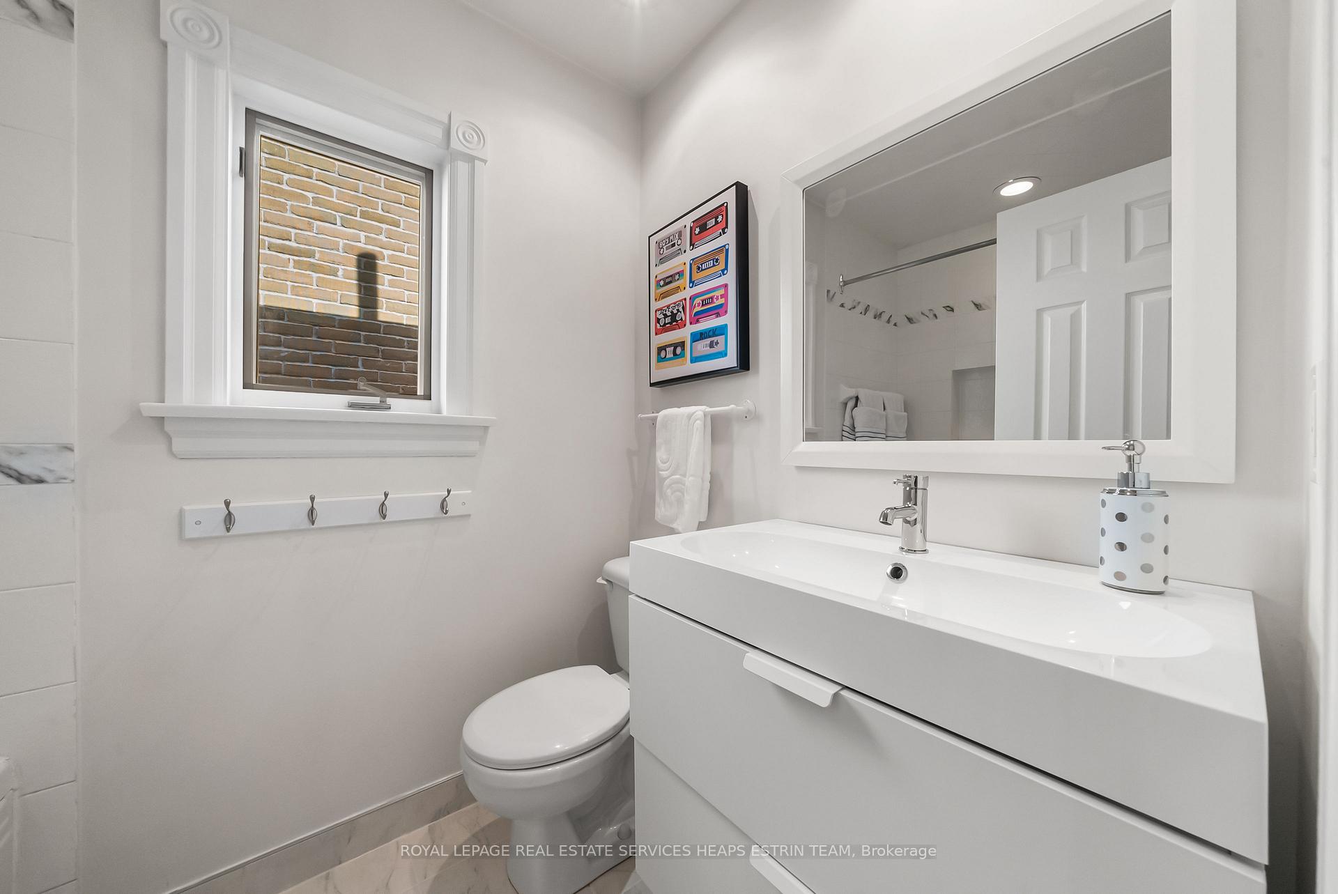 Photo 27 of 30 Bessborough Drive, Toronto, Leaside — HOMEH