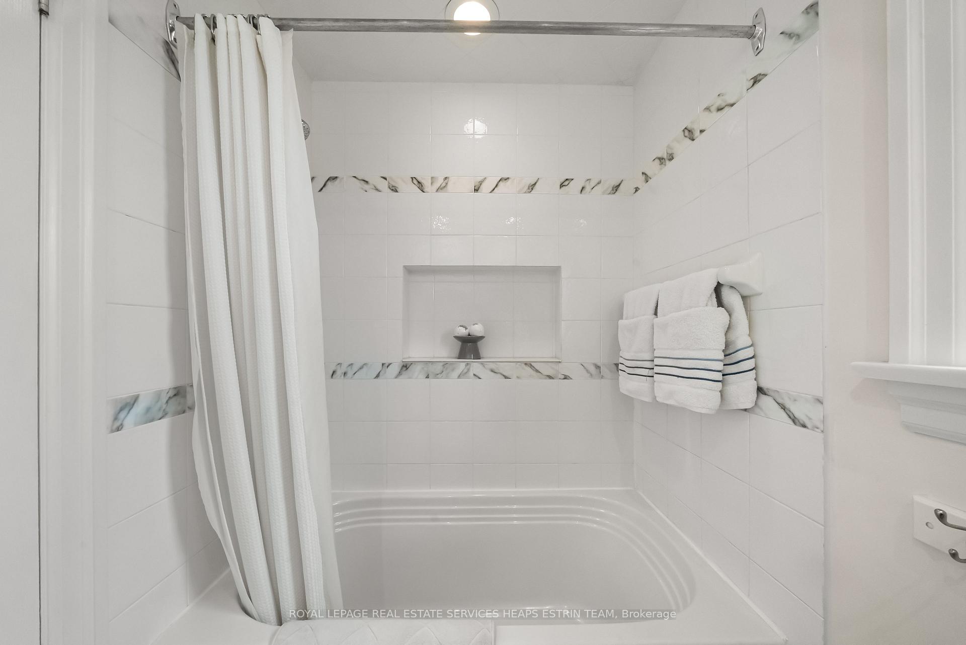 Photo 28 of 30 Bessborough Drive, Toronto, Leaside — HOMEH