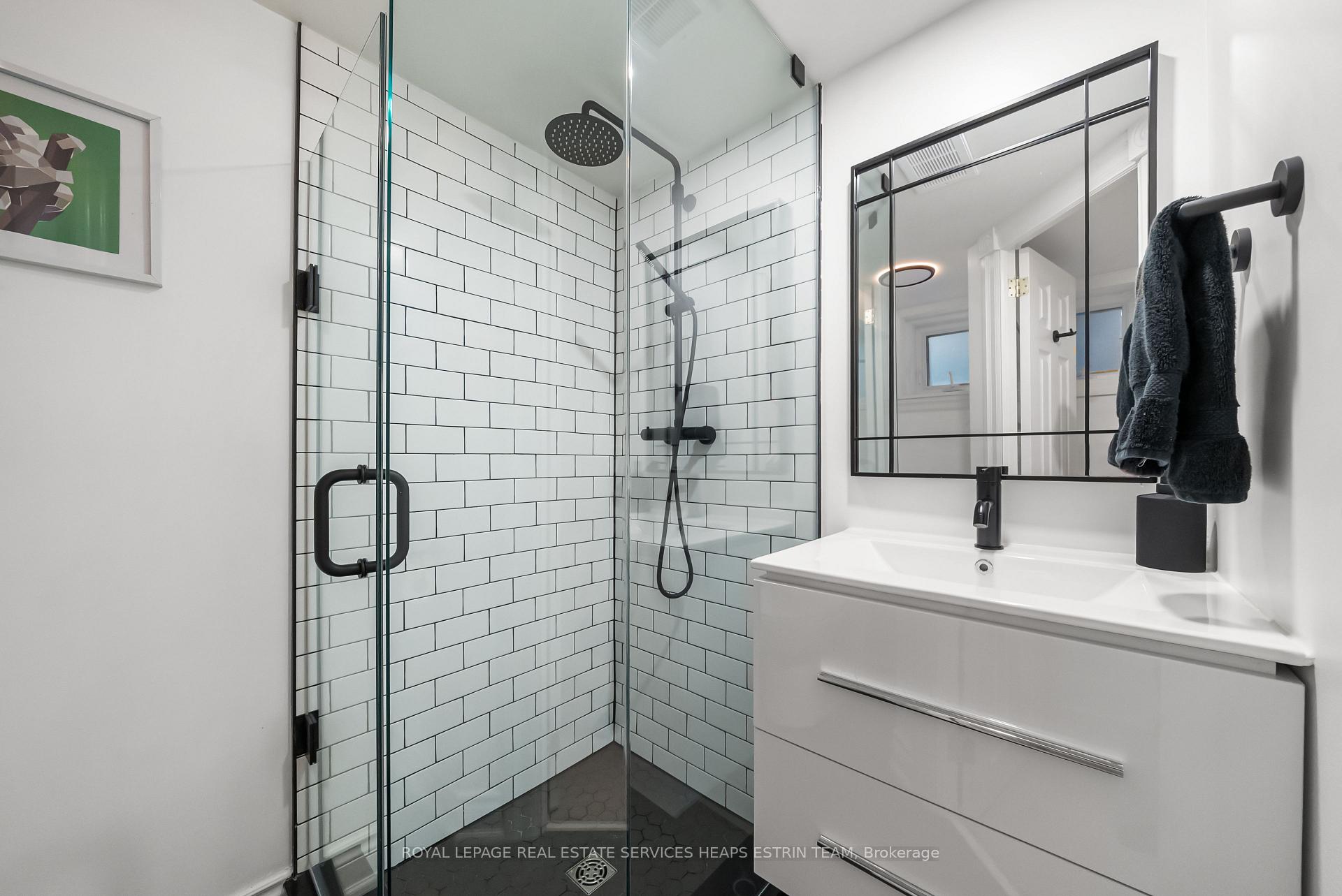 Photo 33 of 30 Bessborough Drive, Toronto, Leaside — HOMEH