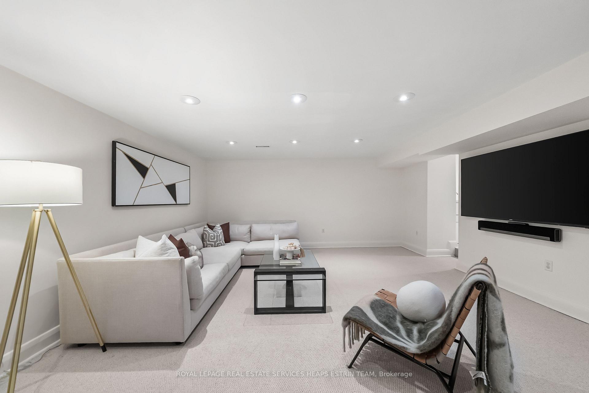 Photo 35 of 30 Bessborough Drive, Toronto, Leaside — HOMEH