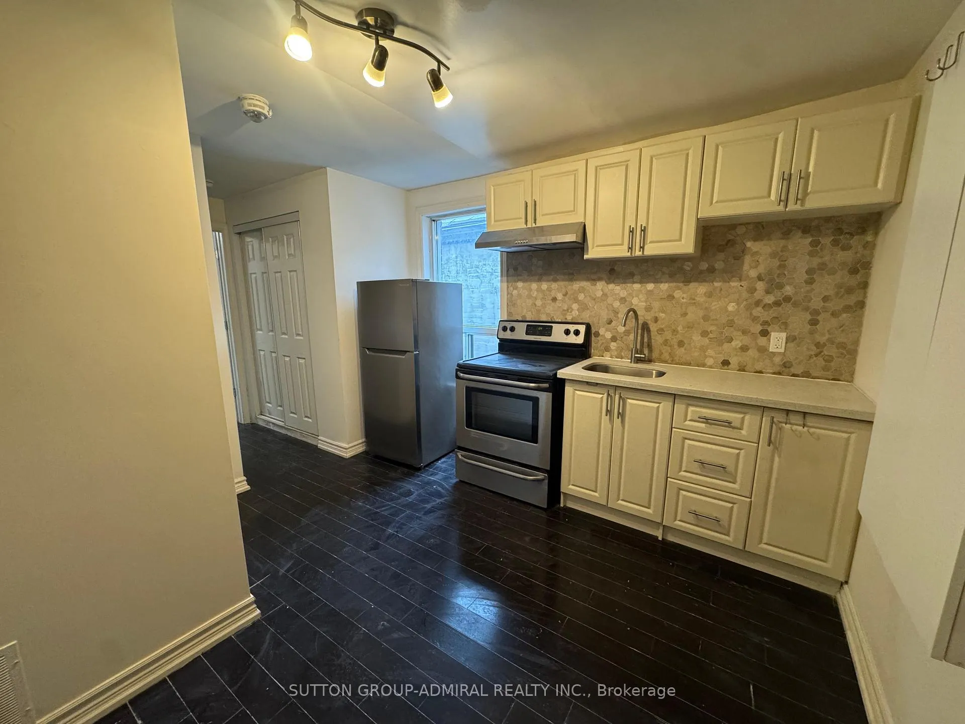 Photo 2 of Unit 1, 180 Carlton Street, Toronto, Cabbagetown-South St. James Town — HOMEH
