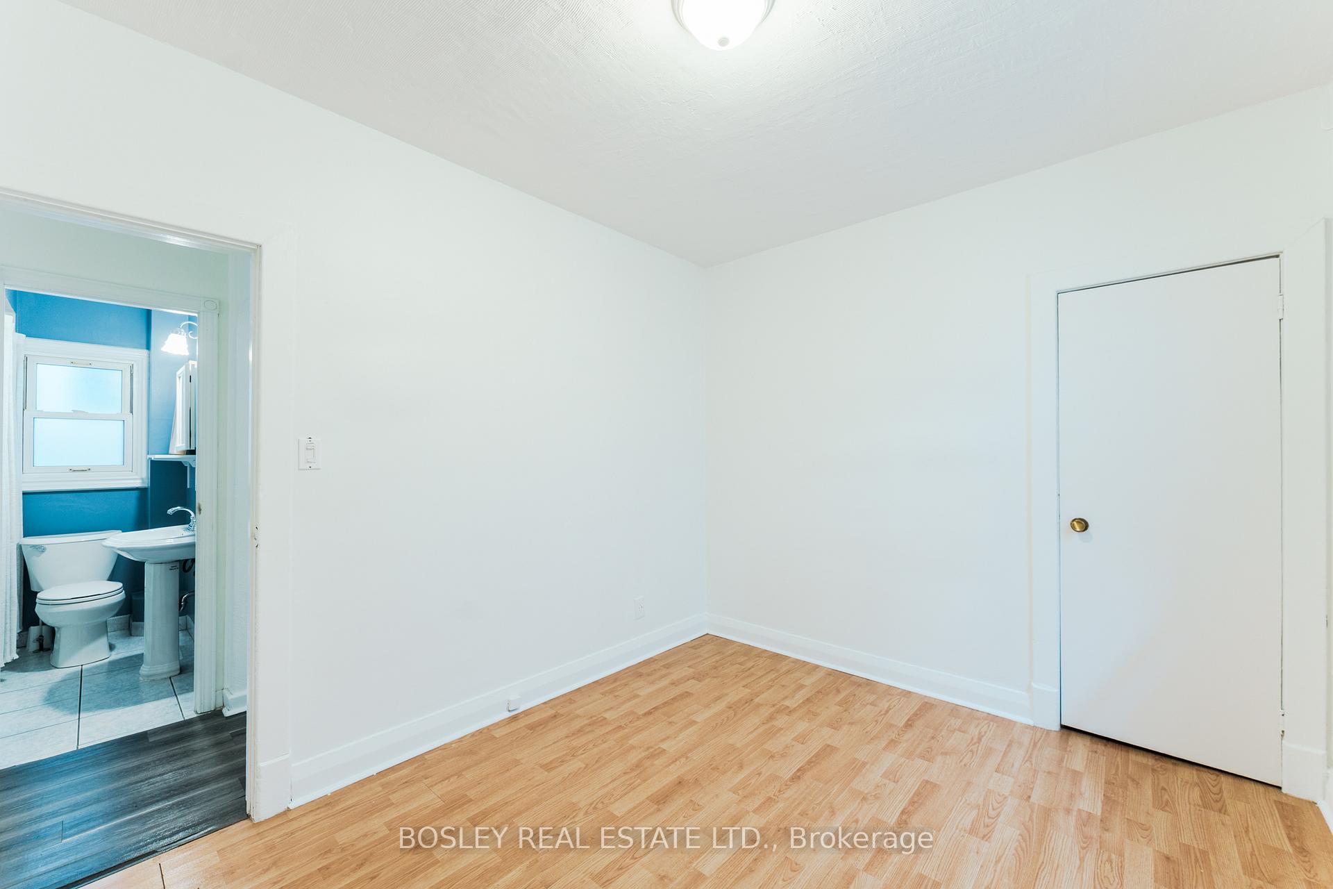 Photo 11 of 203 Virginia Avenue, Toronto, Woodbine-Lumsden — HOMEH