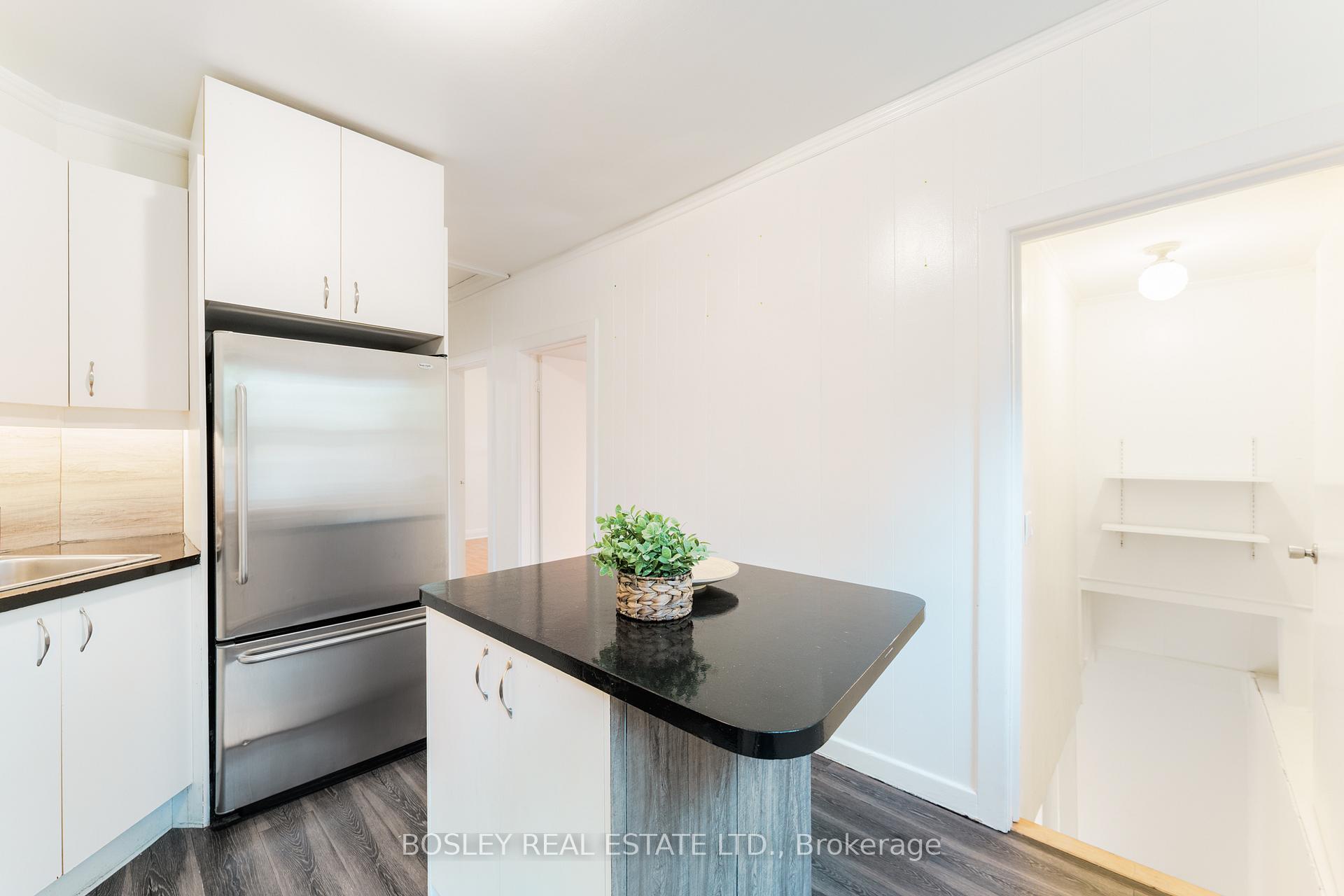 Photo 15 of 203 Virginia Avenue, Toronto, Woodbine-Lumsden — HOMEH