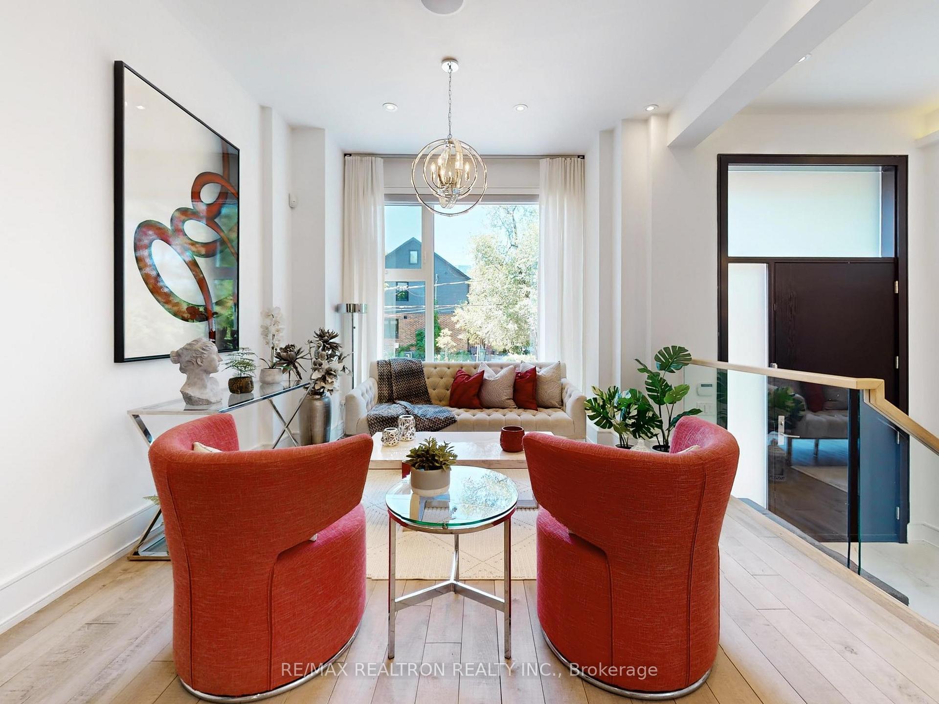 Photo 6 of 23 Cardiff Road, Toronto, Mount Pleasant East — HOMEH