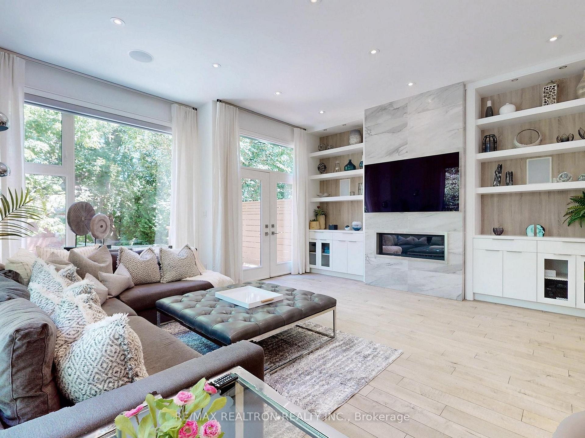 Photo 10 of 23 Cardiff Road, Toronto, Mount Pleasant East — HOMEH