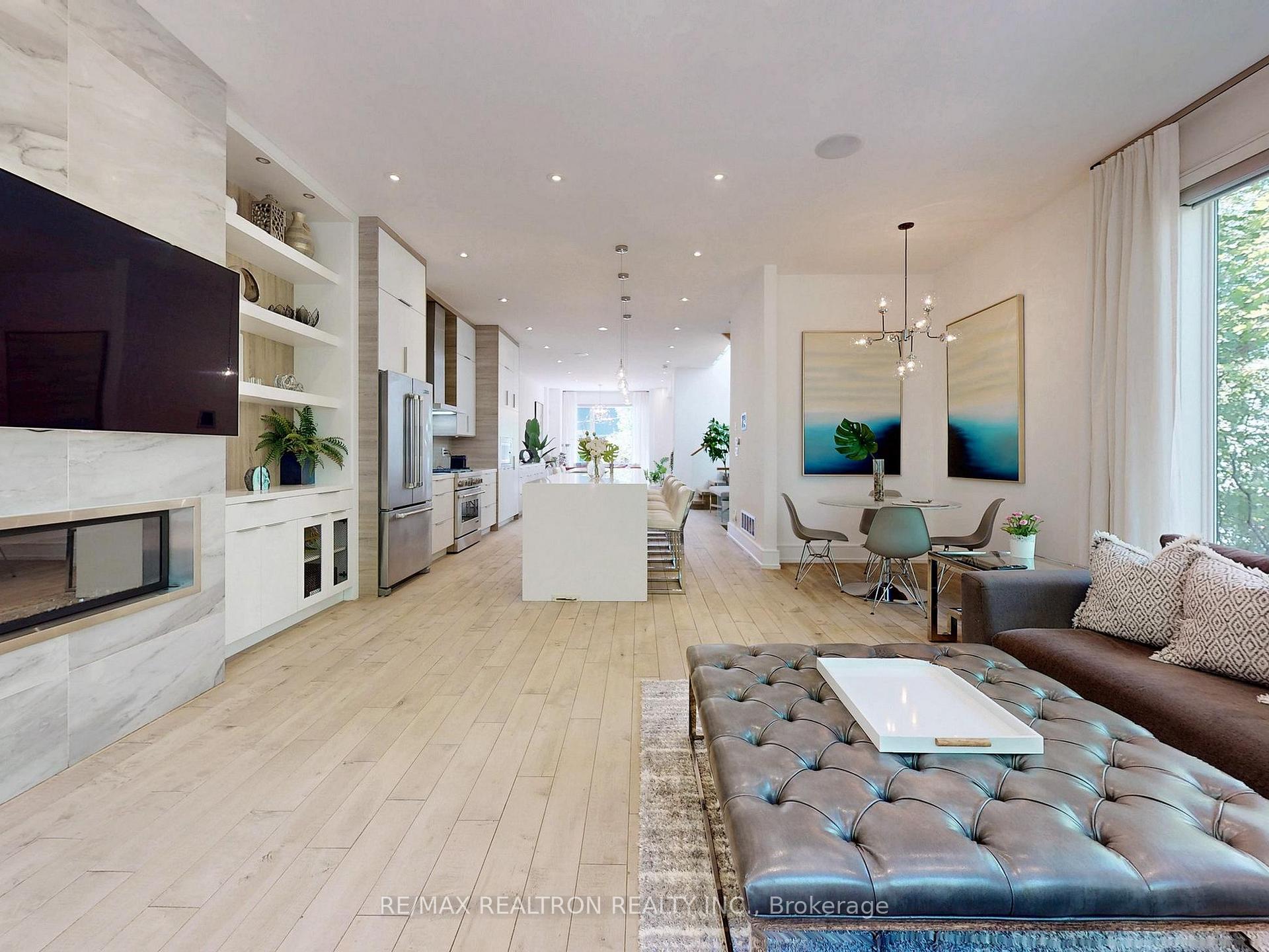 Photo 14 of 23 Cardiff Road, Toronto, Mount Pleasant East — HOMEH