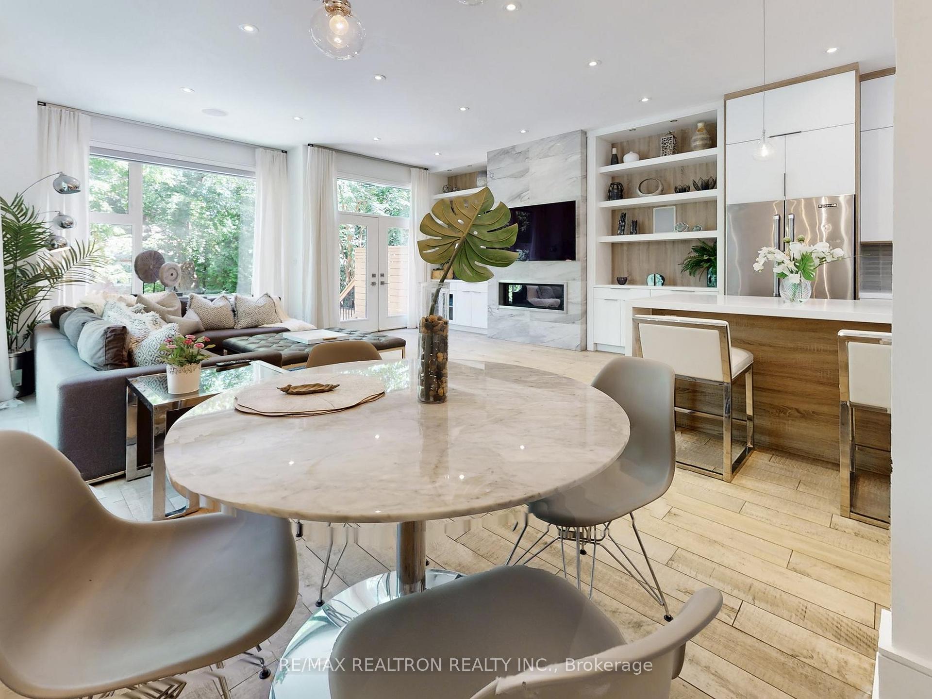 Photo 16 of 23 Cardiff Road, Toronto, Mount Pleasant East — HOMEH
