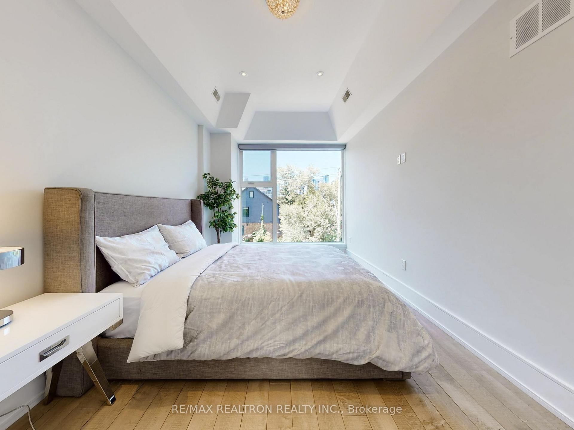 Photo 32 of 23 Cardiff Road, Toronto, Mount Pleasant East — HOMEH