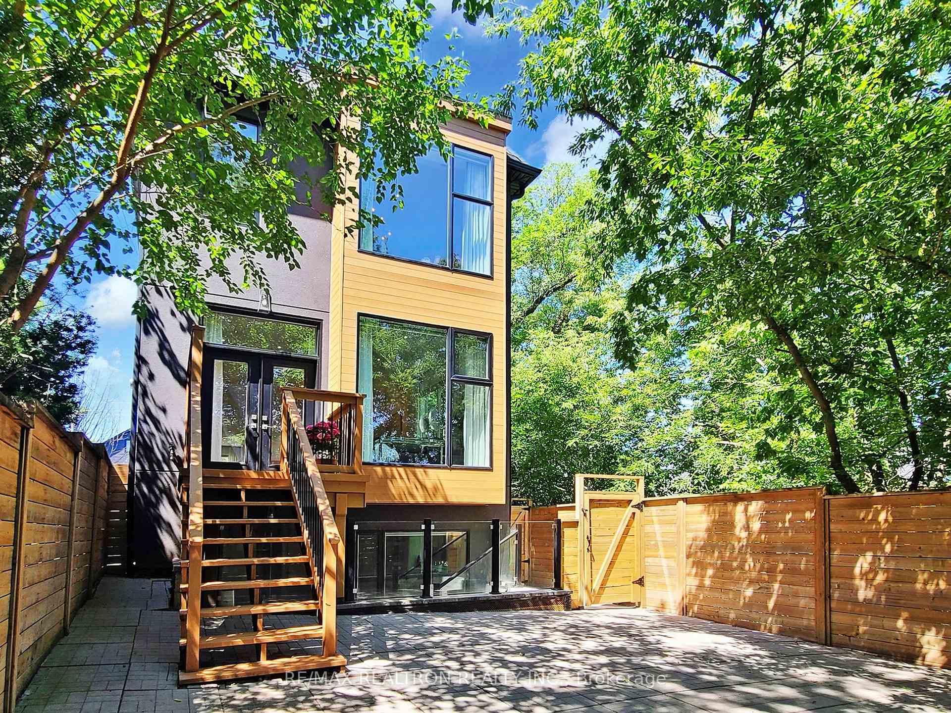Photo 47 of 23 Cardiff Road, Toronto, Mount Pleasant East — HOMEH