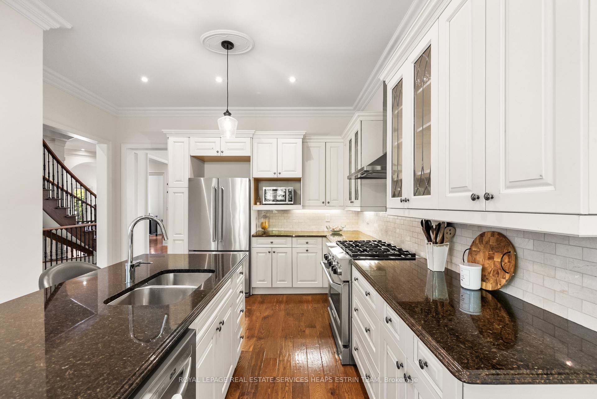 Photo 10 of 44 True Davidson Drive, Toronto, Leaside — HOMEH