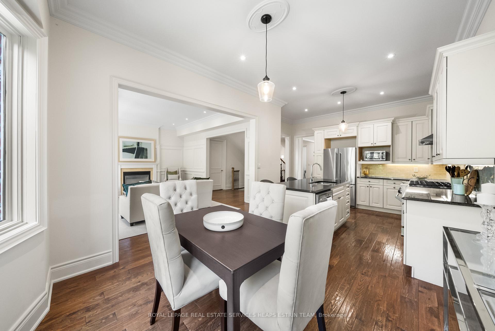 Photo 11 of 44 True Davidson Drive, Toronto, Leaside — HOMEH