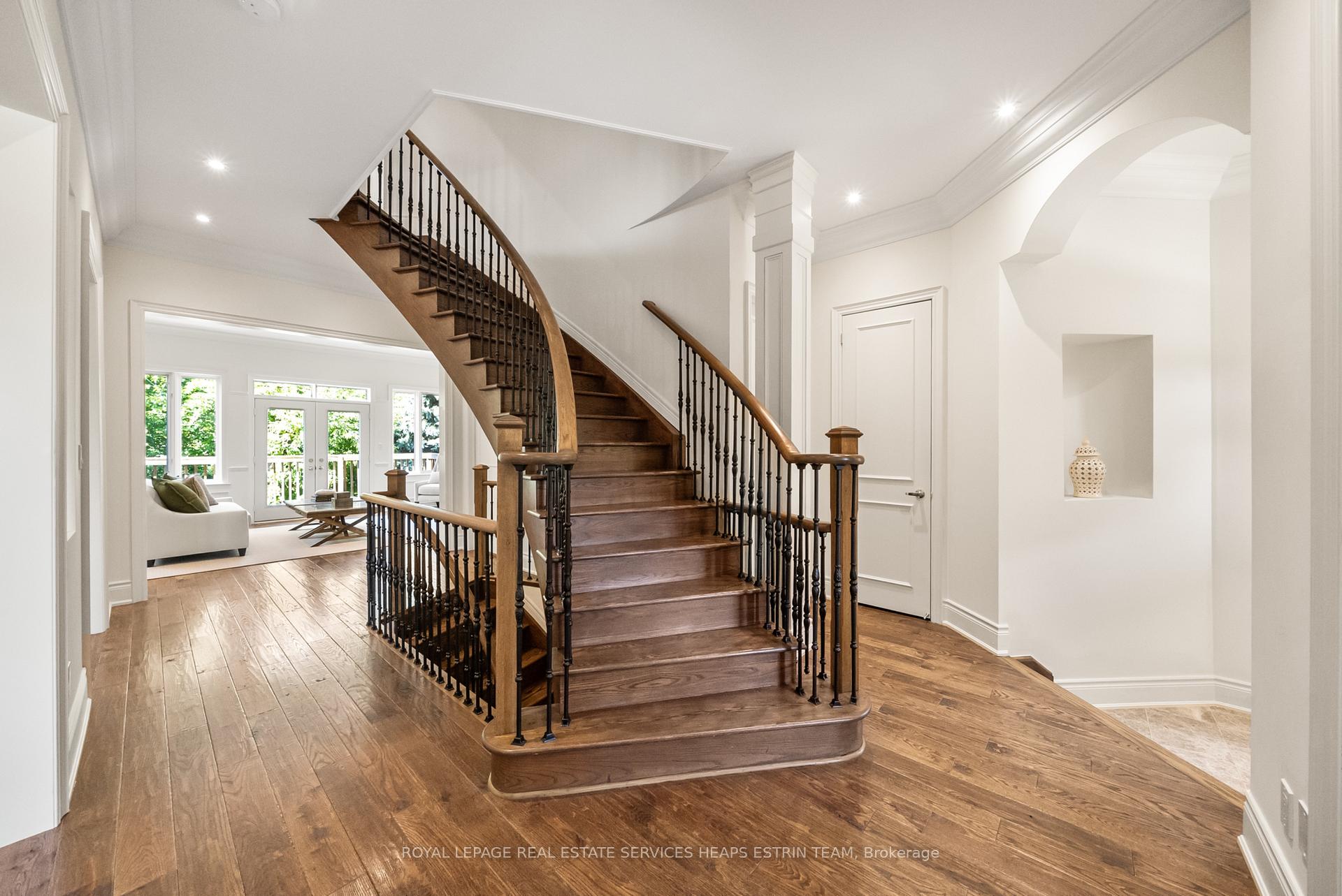 Photo 15 of 44 True Davidson Drive, Toronto, Leaside — HOMEH