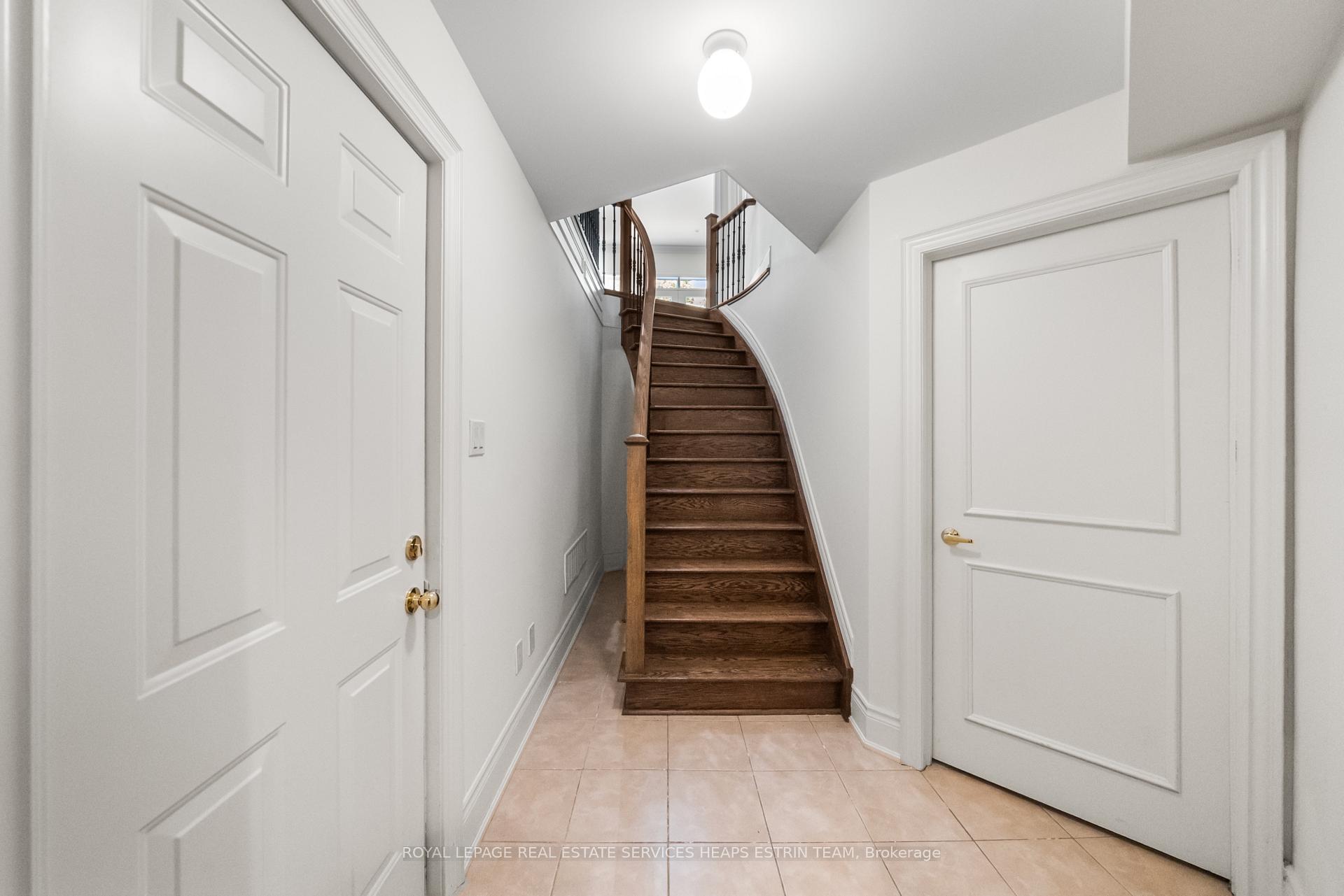 Photo 30 of 44 True Davidson Drive, Toronto, Leaside — HOMEH