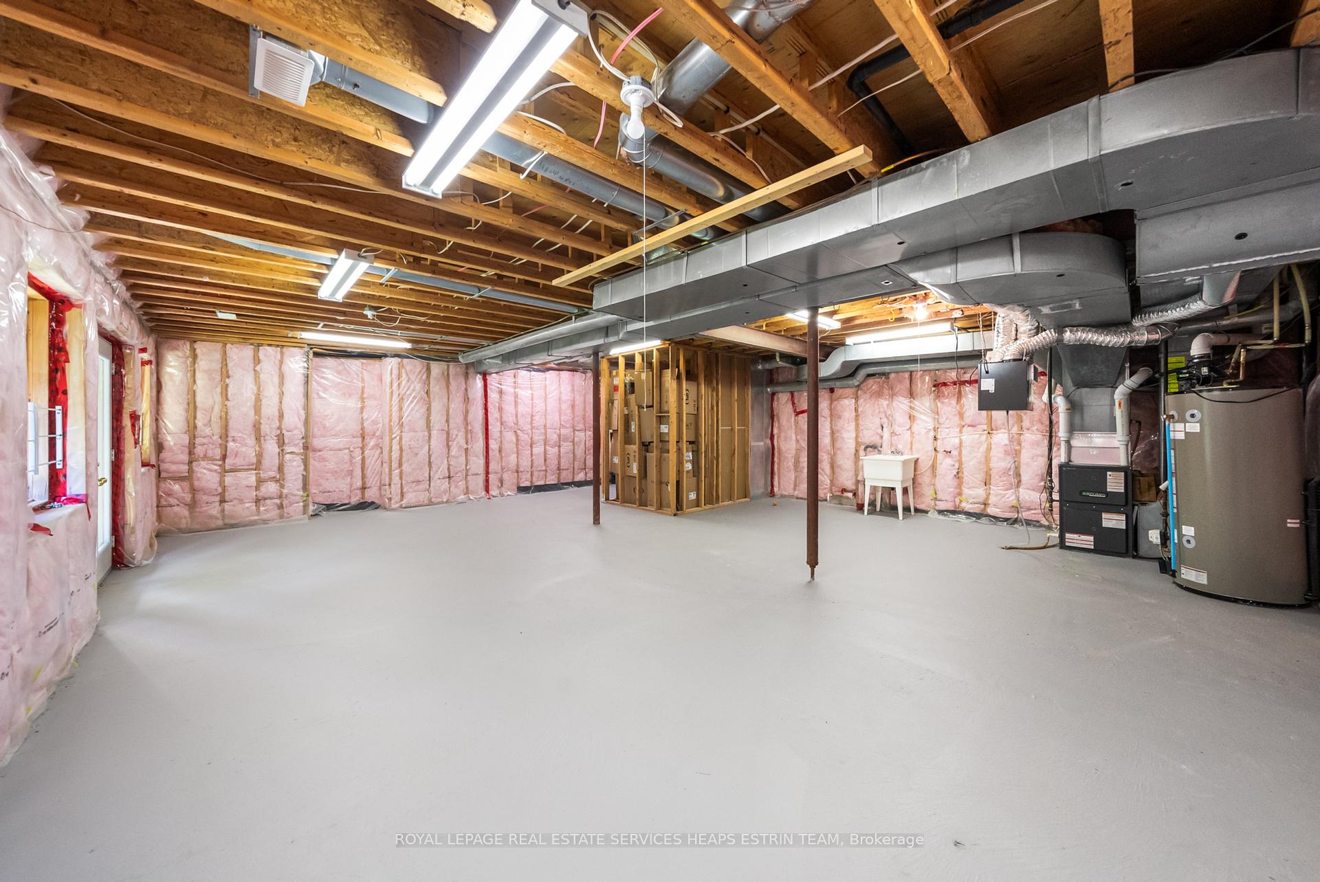Photo 32 of 44 True Davidson Drive, Toronto, Leaside — HOMEH