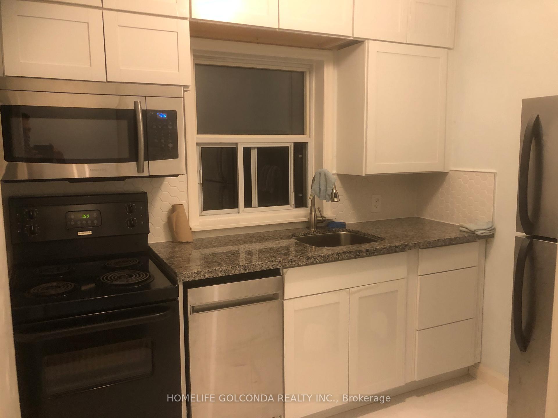 Photo 3 of Unit 2nd F,F, 896 Mount Pleasant Road, Toronto, Mount Pleasant West — HOMEH