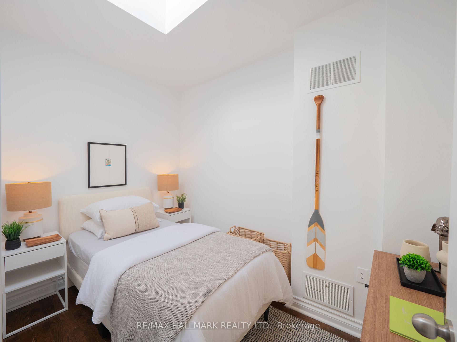 Photo 3 of 559 Logan Avenue, Toronto, North Riverdale — HOMEH