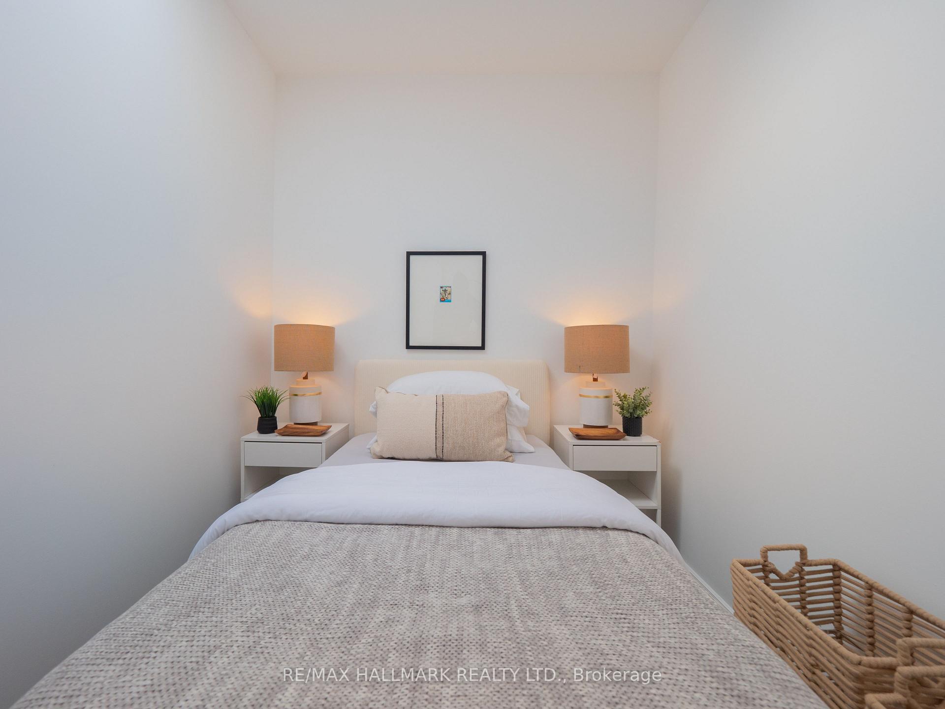 Photo 4 of 559 Logan Avenue, Toronto, North Riverdale — HOMEH