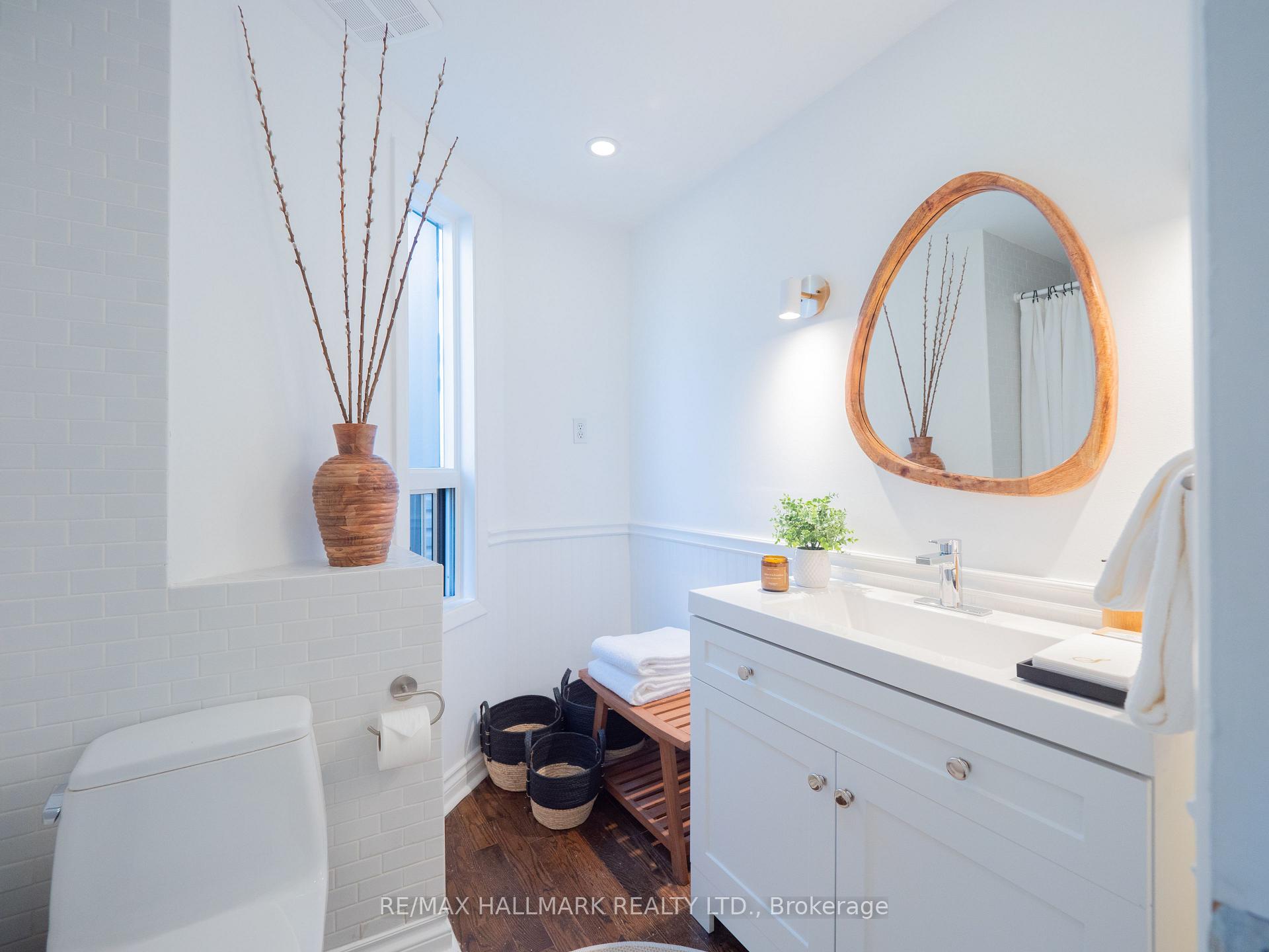 Photo 5 of 559 Logan Avenue, Toronto, North Riverdale — HOMEH
