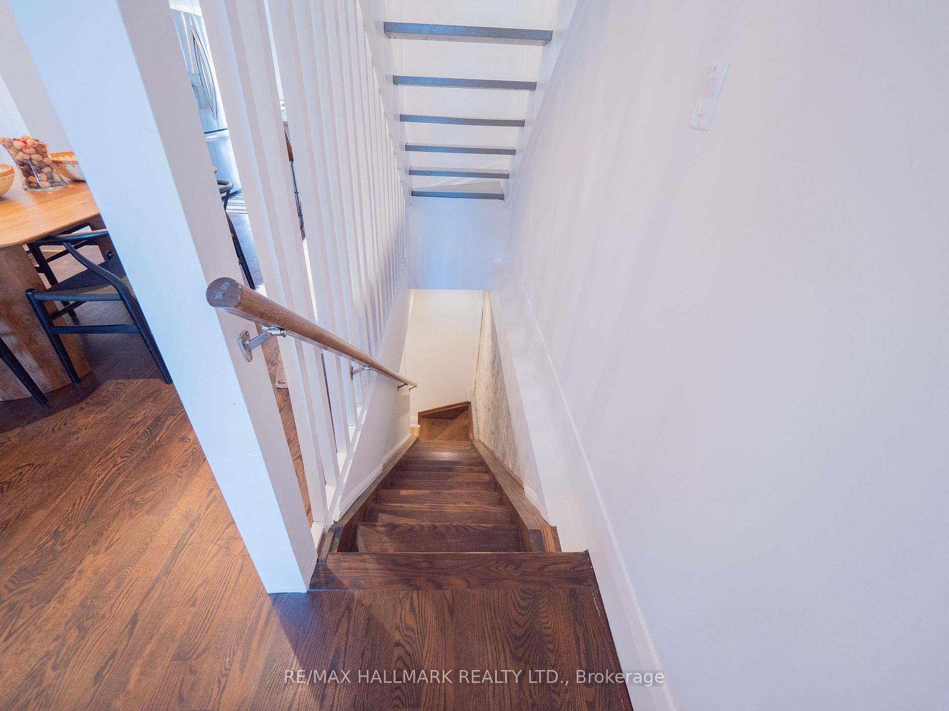 Photo 7 of 559 Logan Avenue, Toronto, North Riverdale — HOMEH