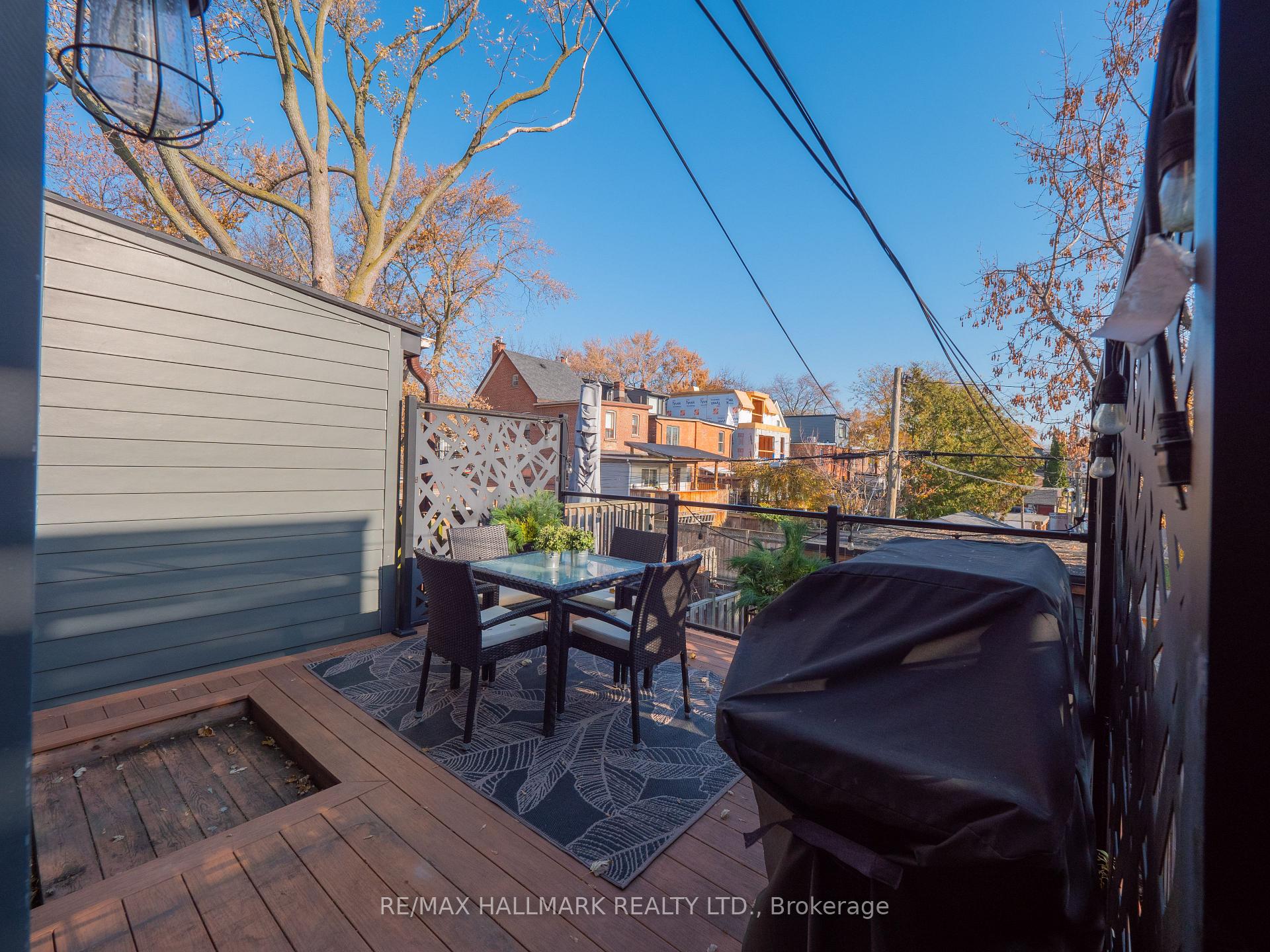Photo 20 of 559 Logan Avenue, Toronto, North Riverdale — HOMEH