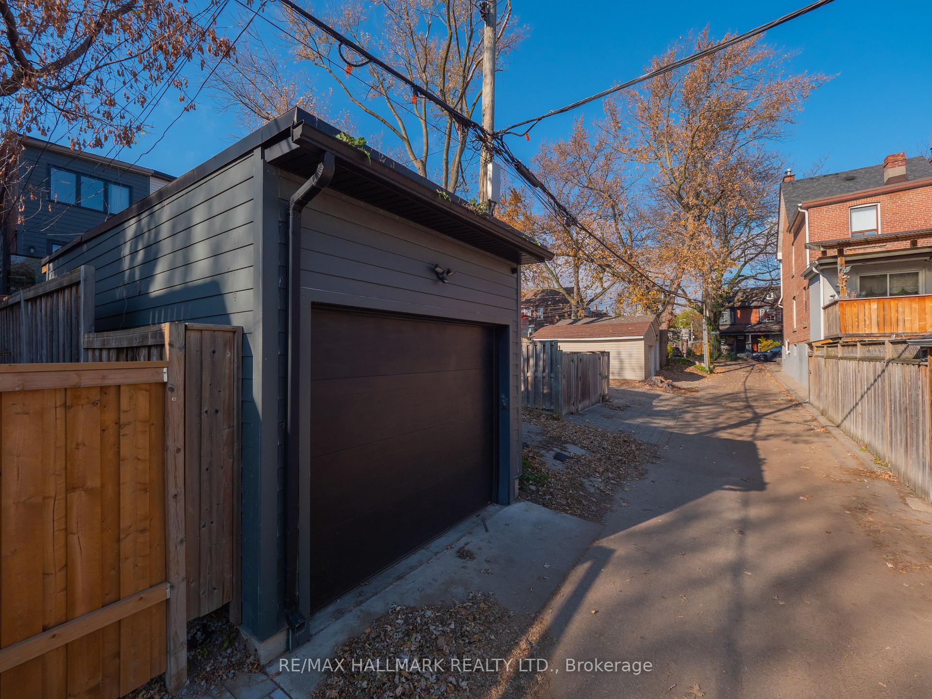 Photo 29 of 559 Logan Avenue, Toronto, North Riverdale — HOMEH