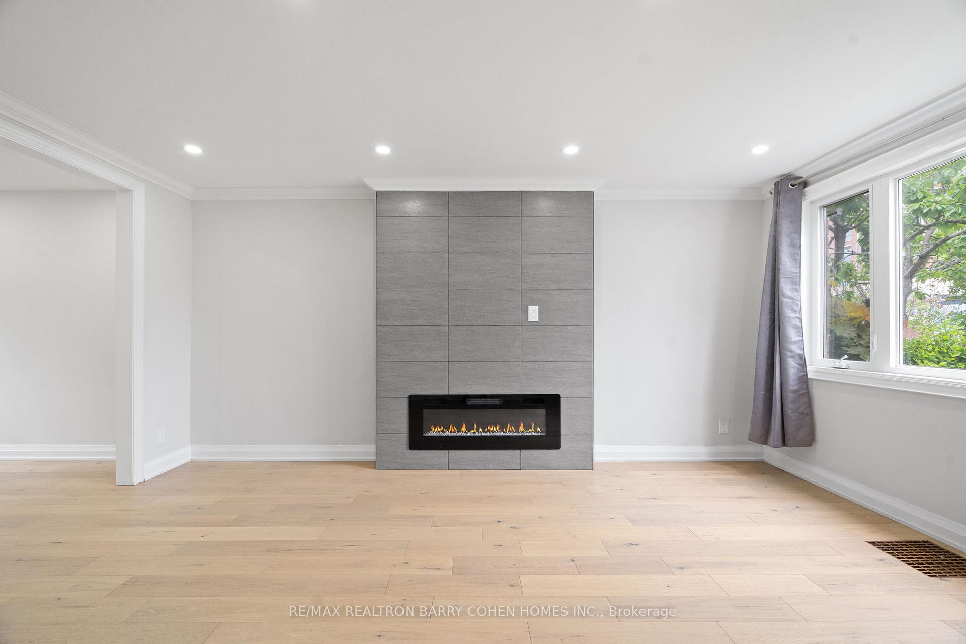 Photo 7 of 918 Eglinton Avenue E, Toronto, Leaside — HOMEH