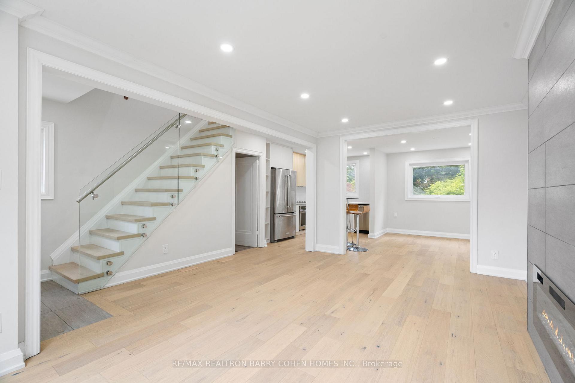 Photo 12 of 918 Eglinton Avenue E, Toronto, Leaside — HOMEH