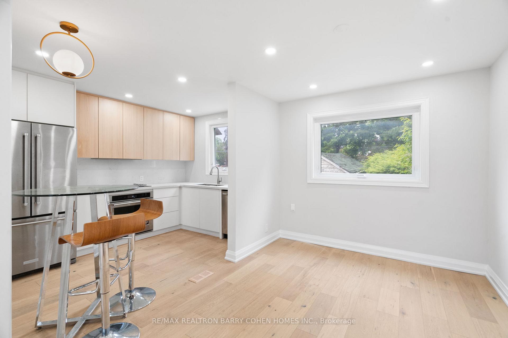 Photo 13 of 918 Eglinton Avenue E, Toronto, Leaside — HOMEH