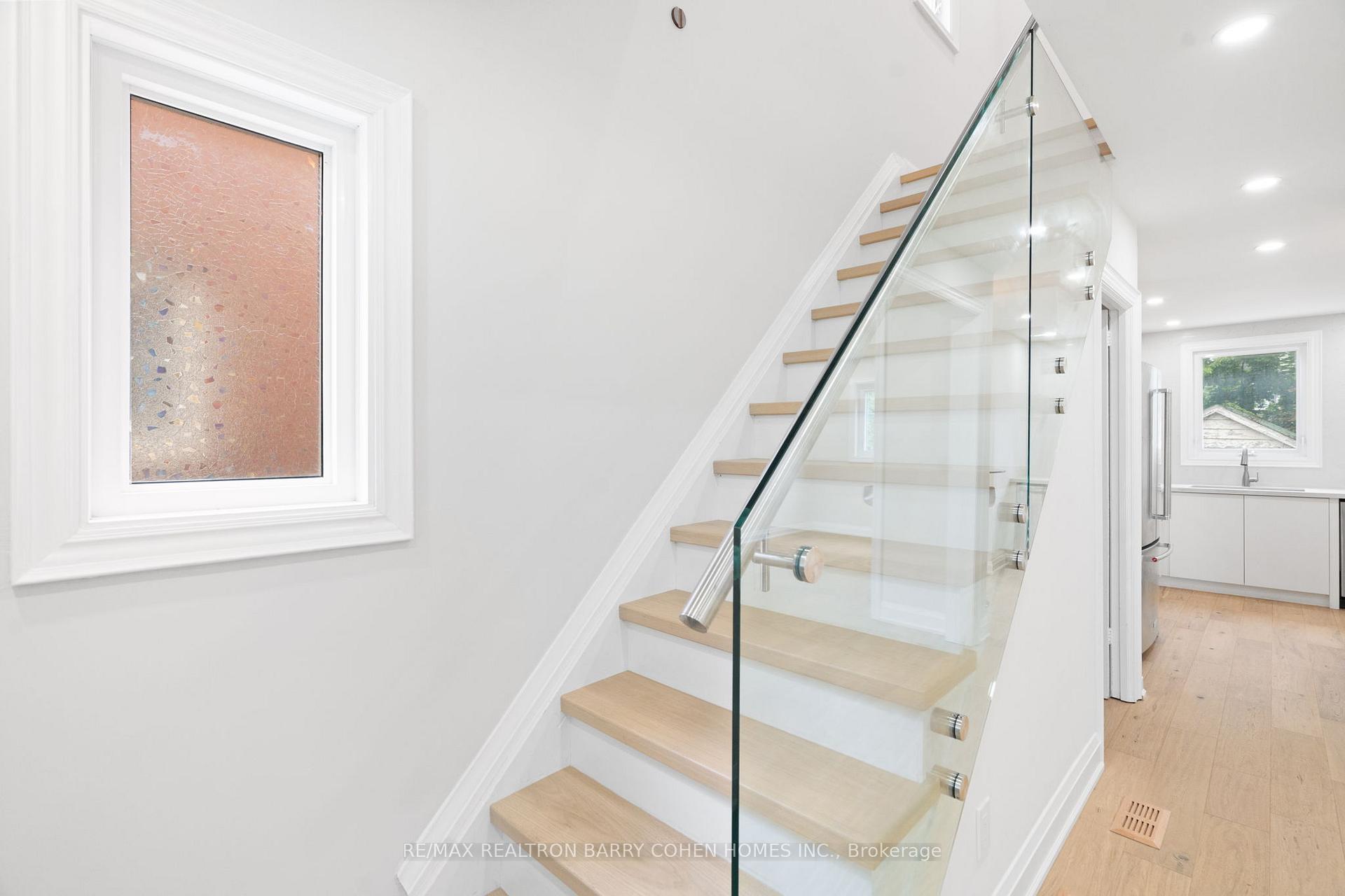 Photo 21 of 918 Eglinton Avenue E, Toronto, Leaside — HOMEH