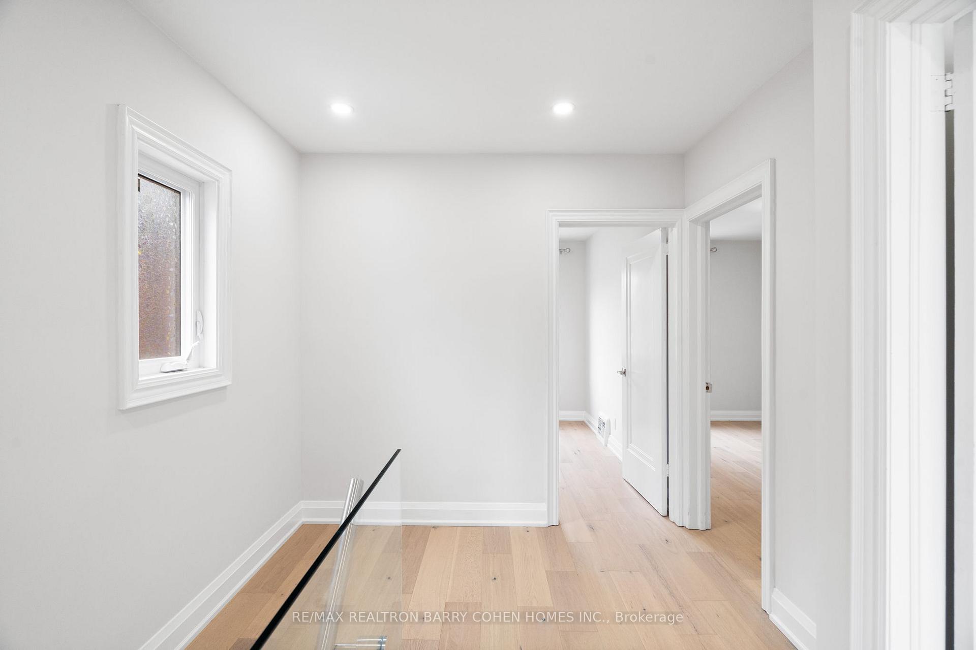 Photo 23 of 918 Eglinton Avenue E, Toronto, Leaside — HOMEH
