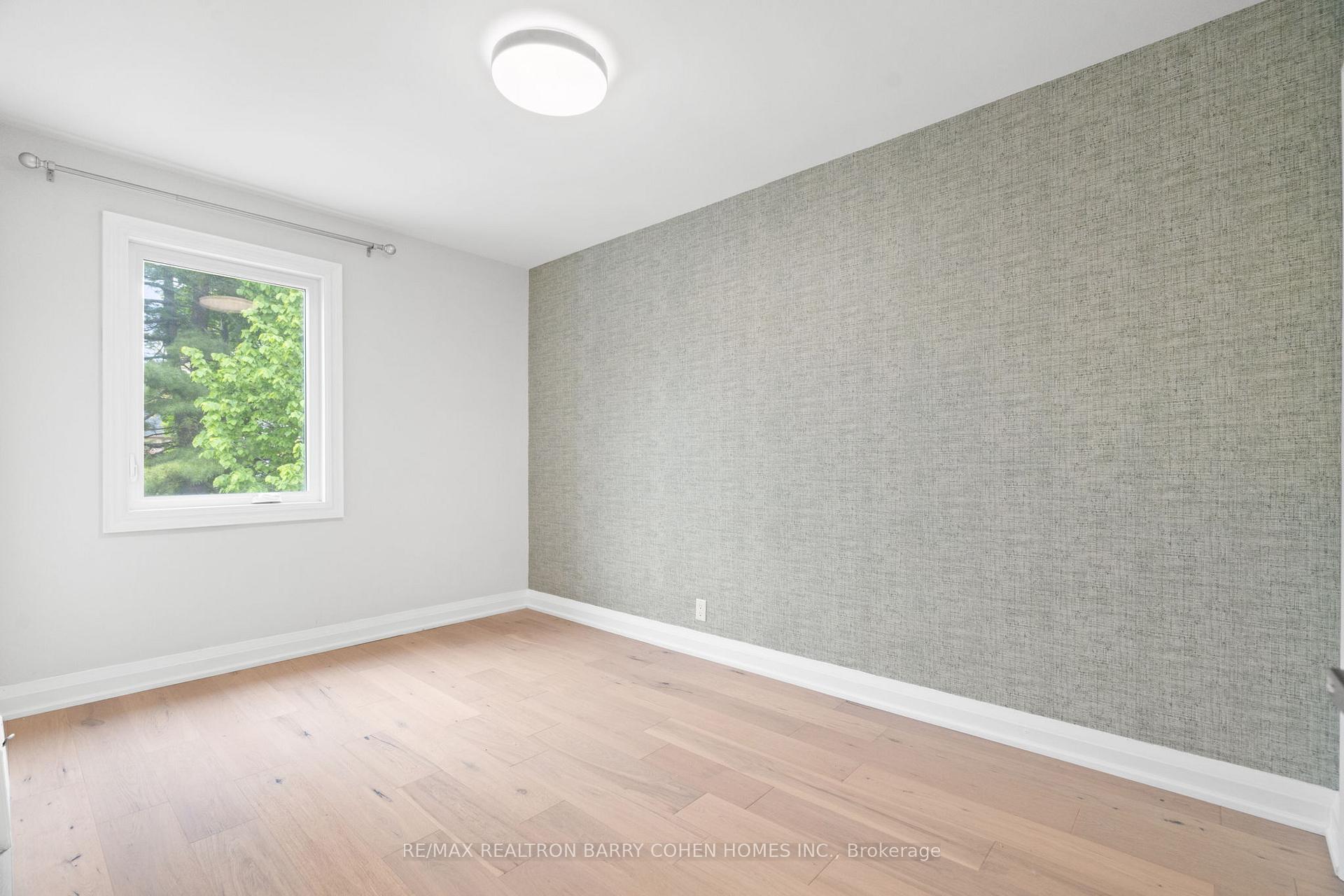 Photo 27 of 918 Eglinton Avenue E, Toronto, Leaside — HOMEH