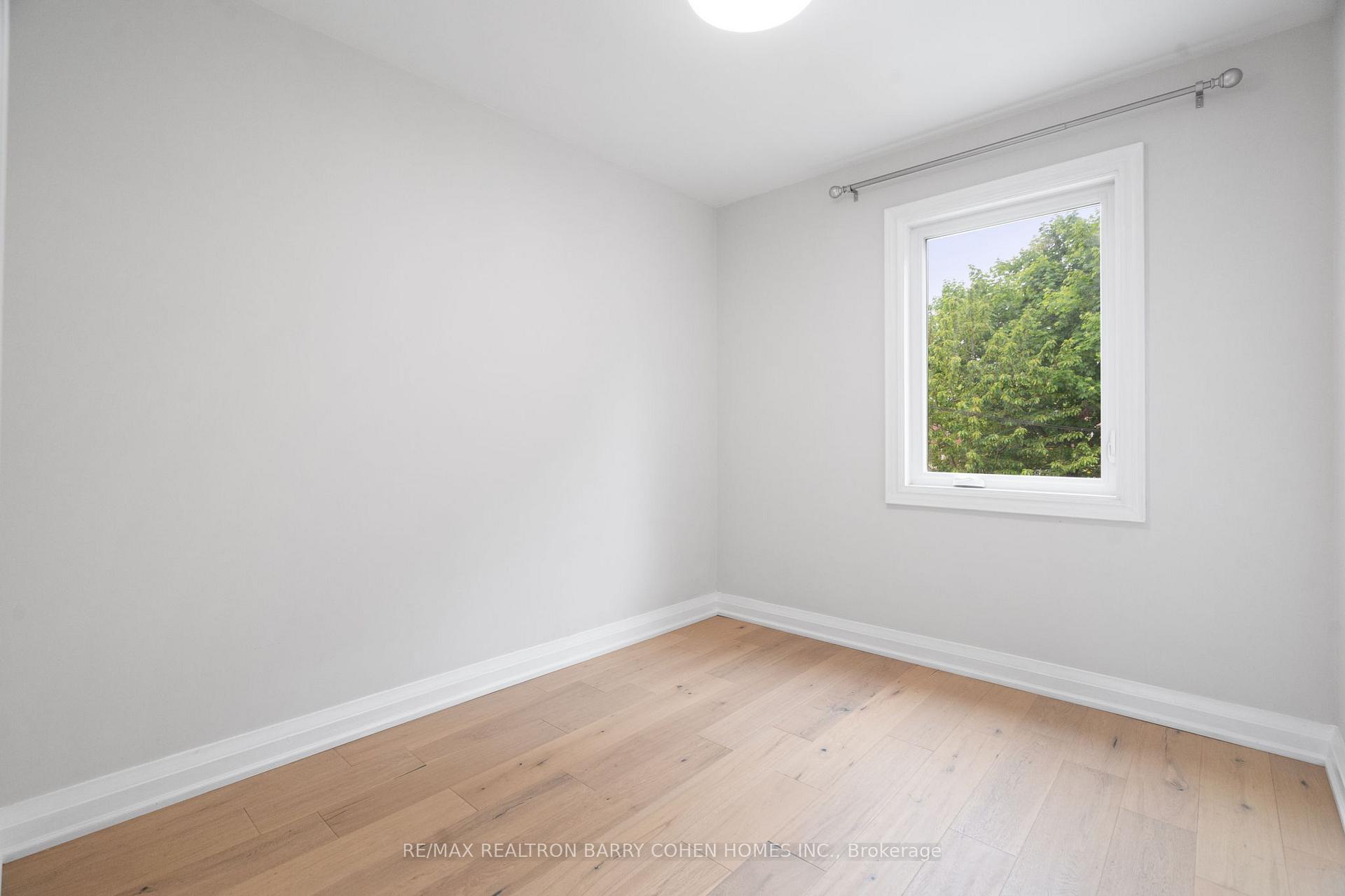 Photo 29 of 918 Eglinton Avenue E, Toronto, Leaside — HOMEH