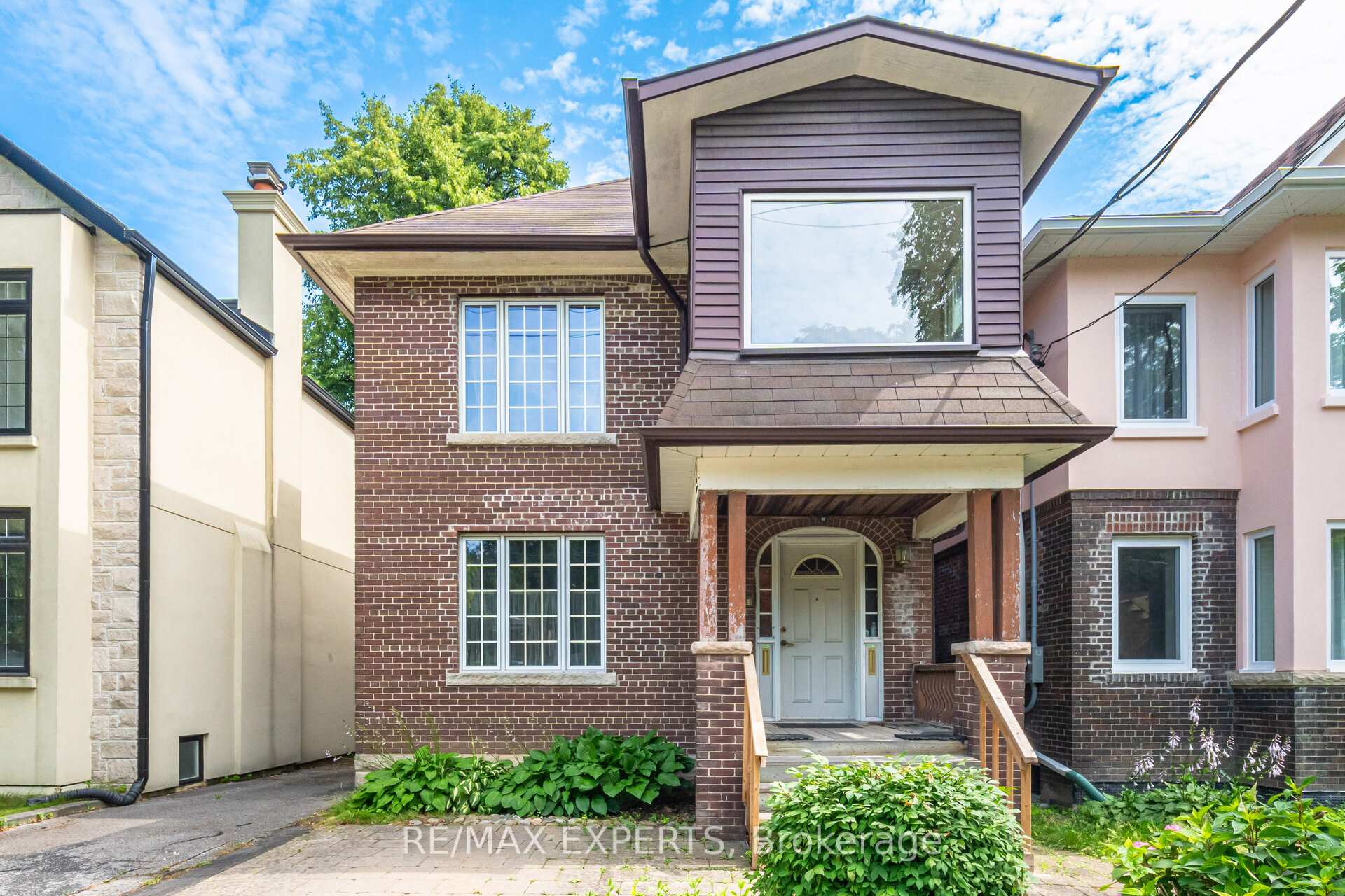 Photo 1 of 121 Belsize Drive, Toronto, Mount Pleasant West — HOMEH