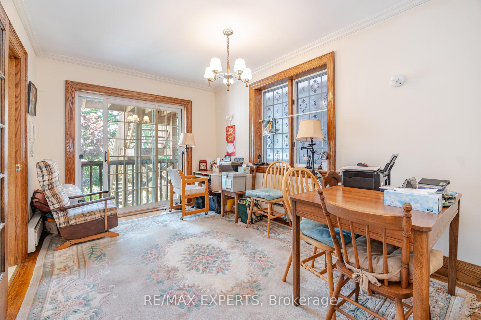 Photo 8 of 121 Belsize Drive, Toronto, Mount Pleasant West — HOMEH