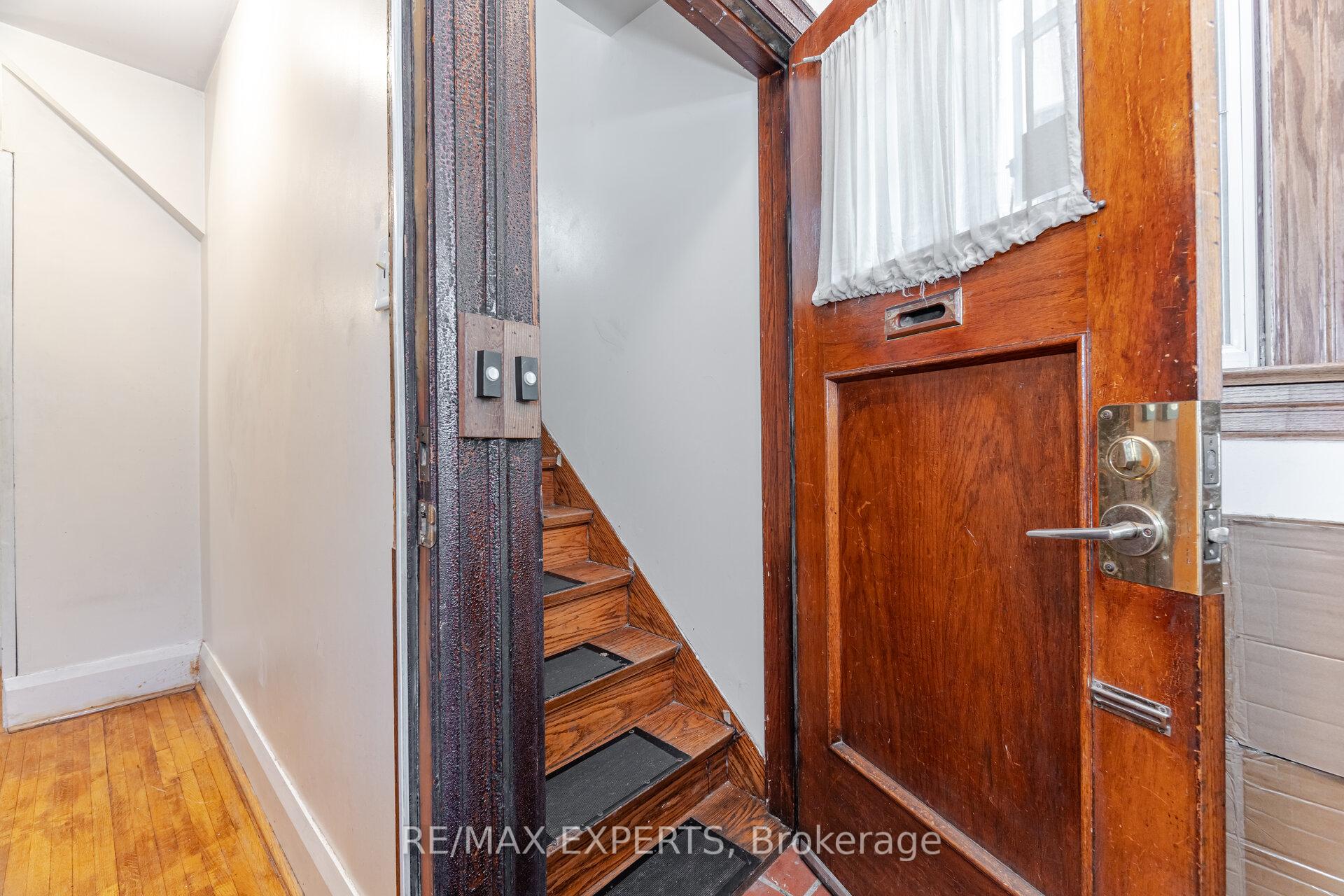 Photo 21 of 121 Belsize Drive, Toronto, Mount Pleasant West — HOMEH