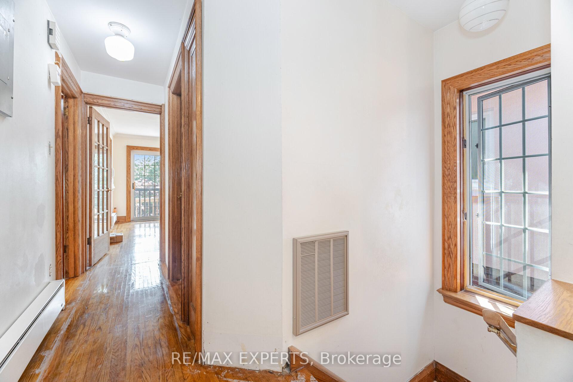 Photo 22 of 121 Belsize Drive, Toronto, Mount Pleasant West — HOMEH