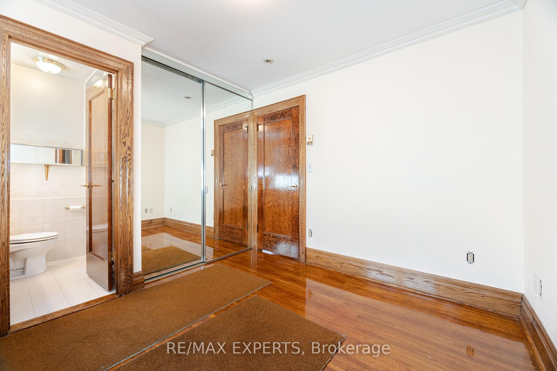 Photo 33 of 121 Belsize Drive, Toronto, Mount Pleasant West — HOMEH