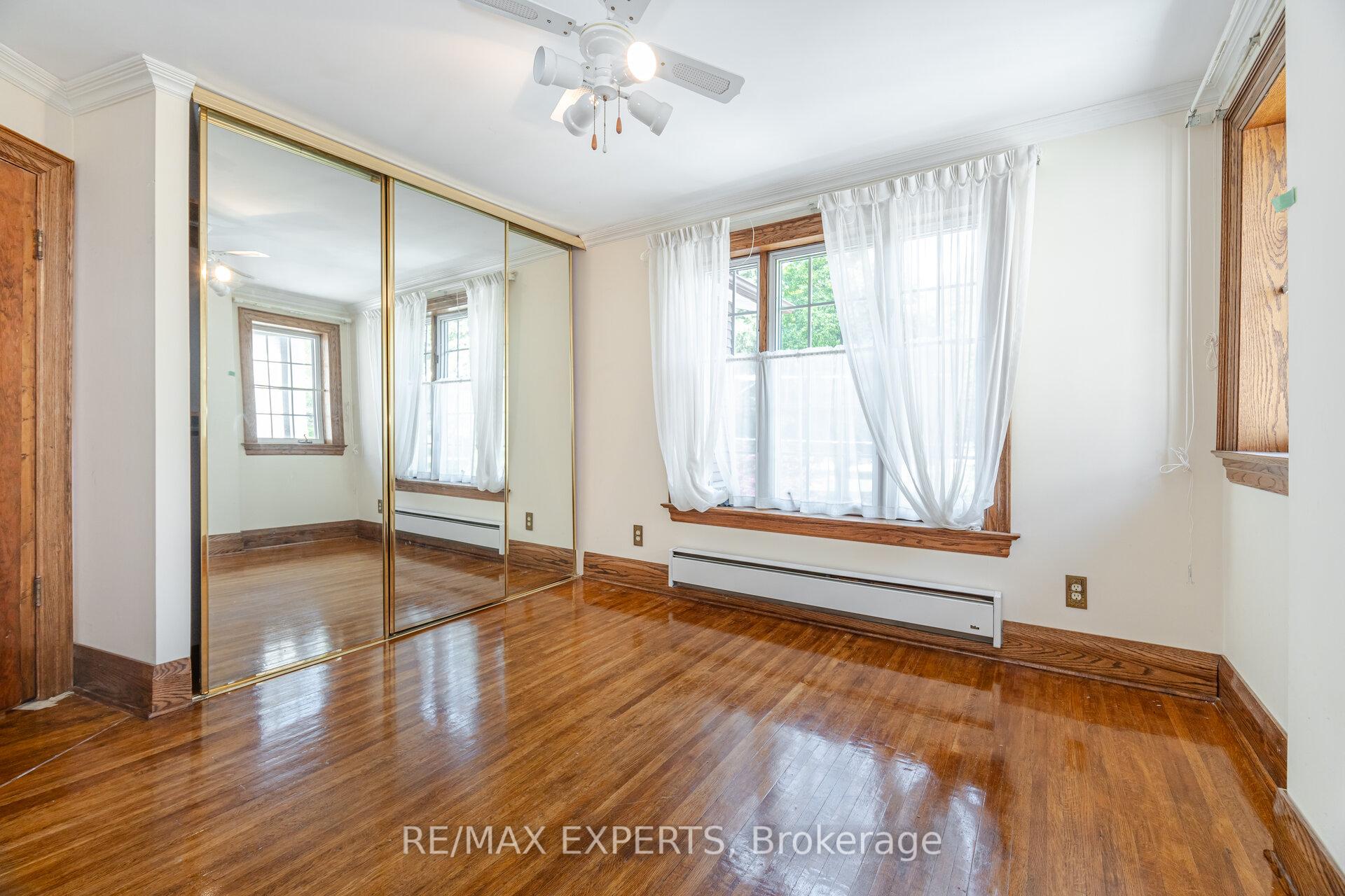 Photo 37 of 121 Belsize Drive, Toronto, Mount Pleasant West — HOMEH