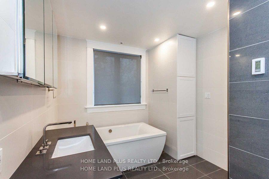 Photo 14 of 274 Sheldrake Boulevard, Toronto, Mount Pleasant East — HOMEH