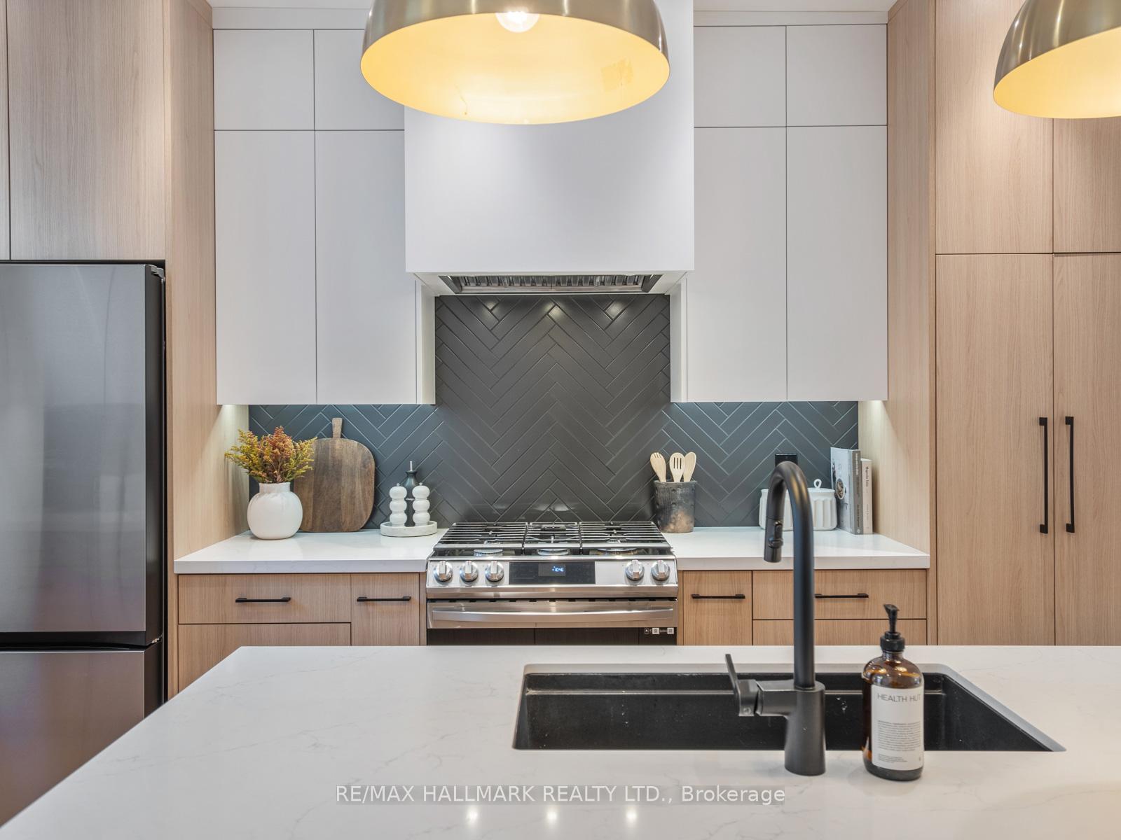 Photo 4 of 47 Allen Avenue, Toronto, South Riverdale — HOMEH