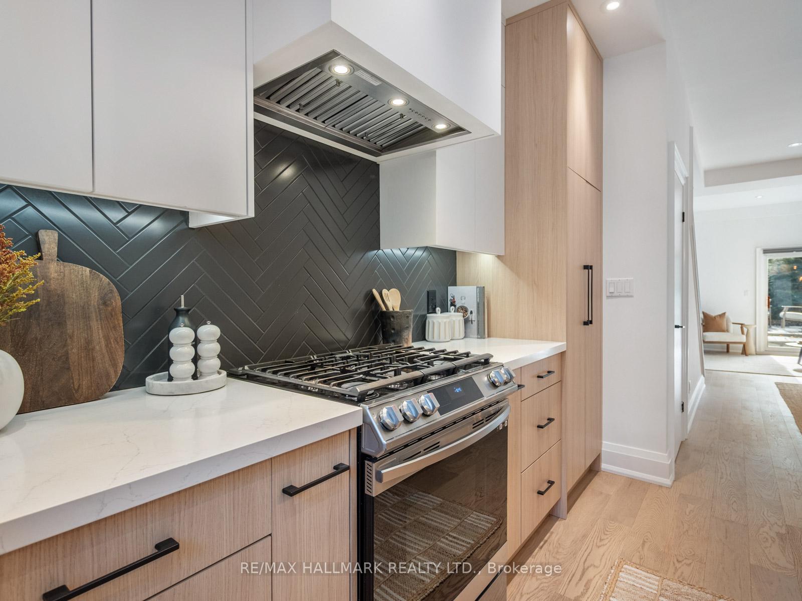 Photo 11 of 47 Allen Avenue, Toronto, South Riverdale — HOMEH