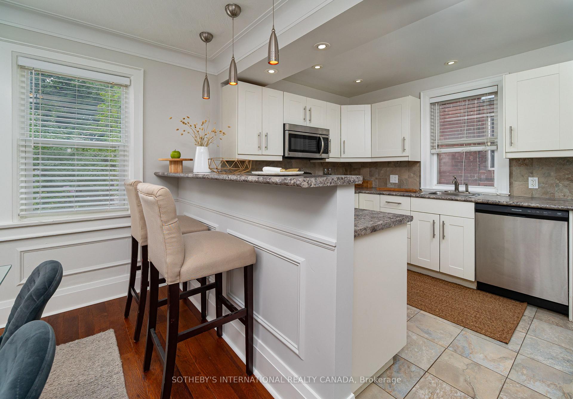 Photo 7 of 147 Rumsey Road, Toronto, Leaside — HOMEH