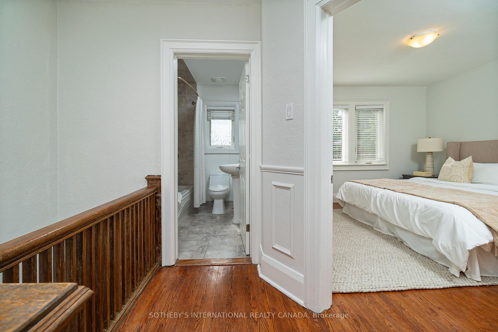 Photo 17 of 147 Rumsey Road, Toronto, Leaside — HOMEH